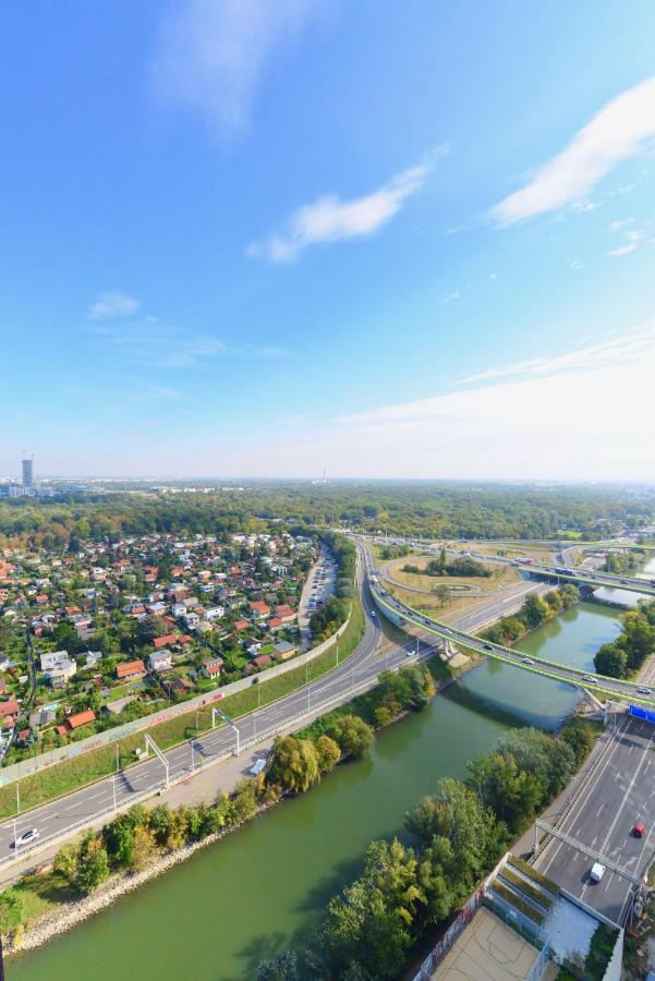 Brand-New, Close To Centre, Rooftop-Summer-Pool Vienna Exterior photo